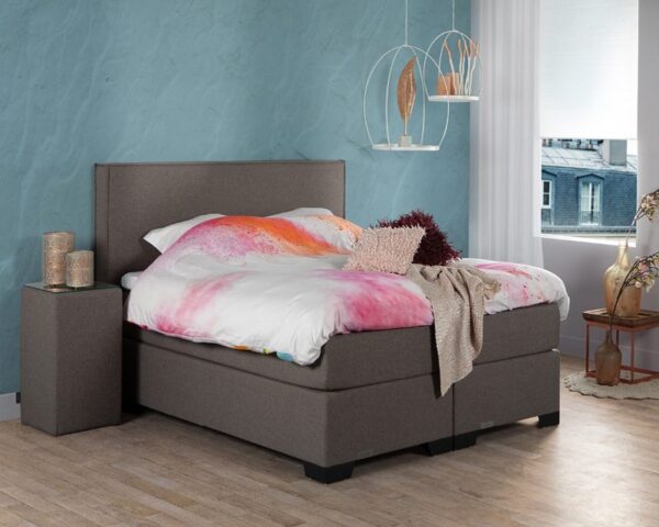 Caresse 3850 Vlak