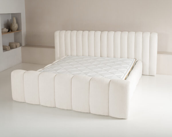 Adore Chique bedframe – Beige