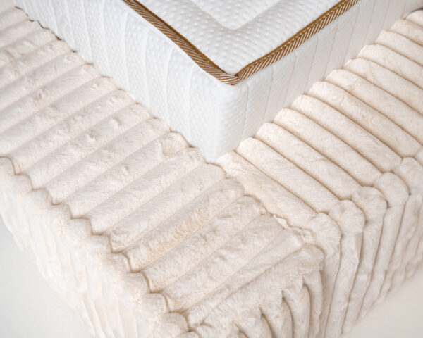 Adore Melody bedframe – Pearl Beige